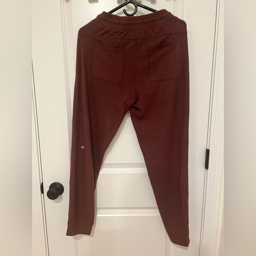 ALO Yoga sweatpants fleece